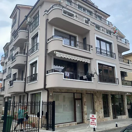 Sea View Briz Apartment Nesebar